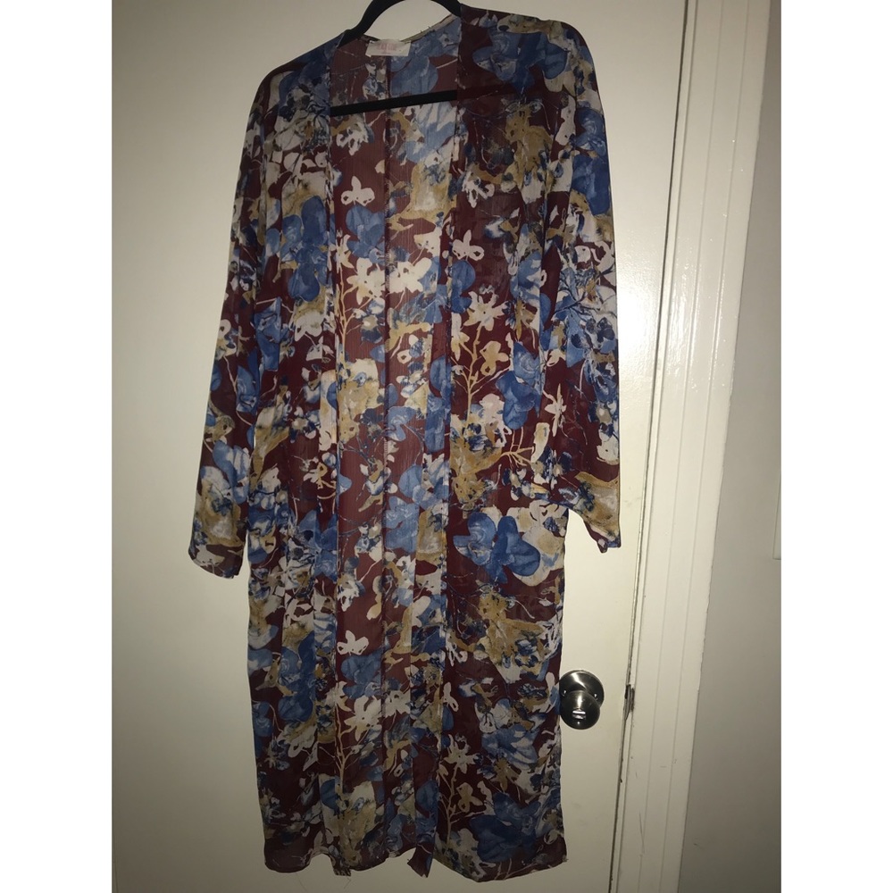 Maroon floral kimono